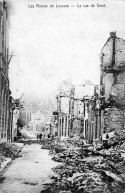 The ruins of Leuven after the German bombings. (Collections Cegesoma, fund Dochain, N°564580)
