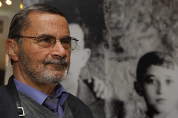 Maxime Steinberg at the opening of the Belgian pavilion in Auschwitz 7 May 2006 (Photo : Jewish Museum of Deportation and Resistance).