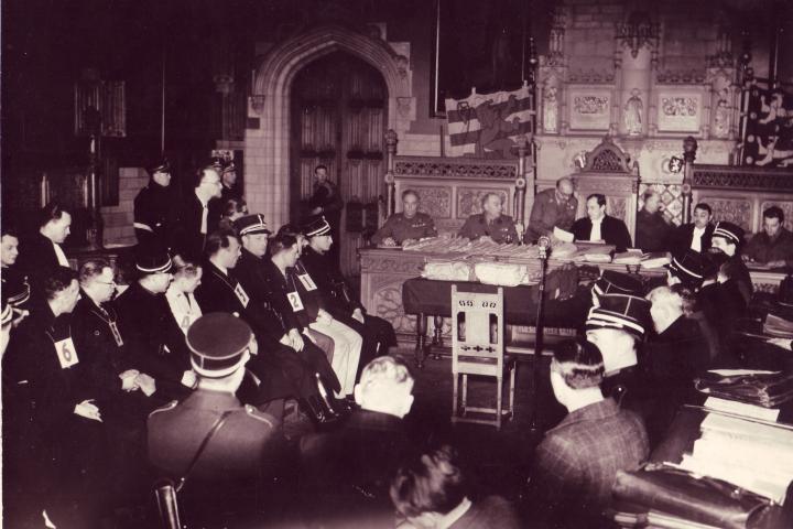 Les anciens gardiens de camp de l'’Auffanglager’ Breendonk condamnés par un Conseil de guerre à Malines au printemps 1946. Copyrights Fort Breendonk / War Heritage Institute