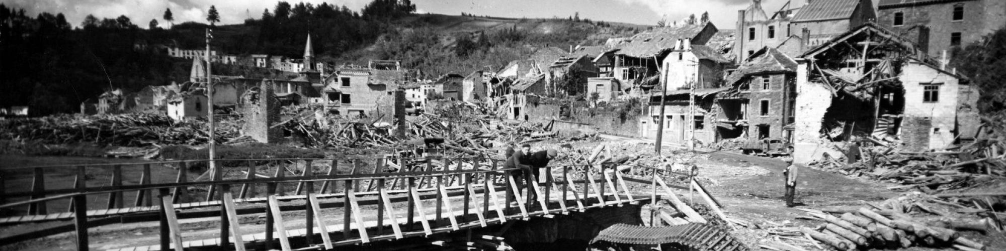 Houffalize, juin 1945, © CegeSoma. Houffalize, juin 1945, © CegeSoma.